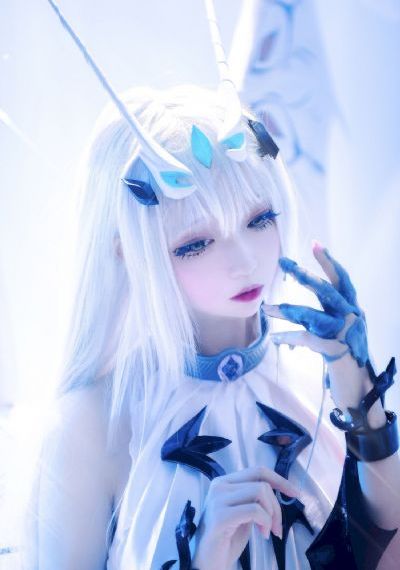 h版白雪公主肉版_720在线手机播放