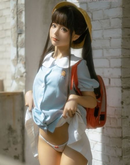 女王踩踏脚奴免费视频_BD国语在线观看