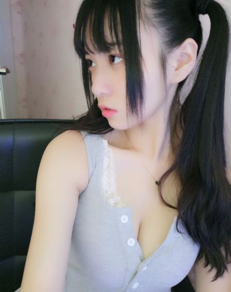 大胸办公室大乳_DVD迅雷电影在线