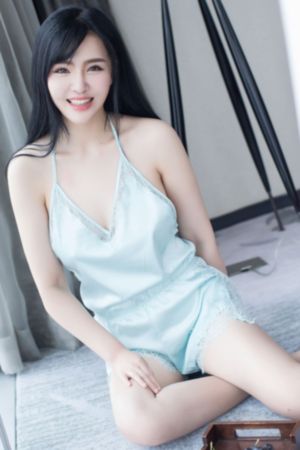 在摇晃的电车上_BD免费观看视频