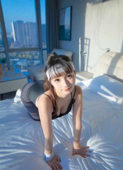 丰满迷人的老师少妇电影_欧美电影在线